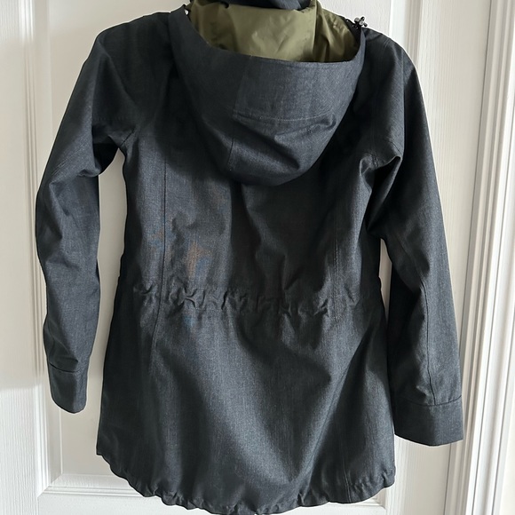 MEC Waterproof Rainjacket - Picture 2 of 2